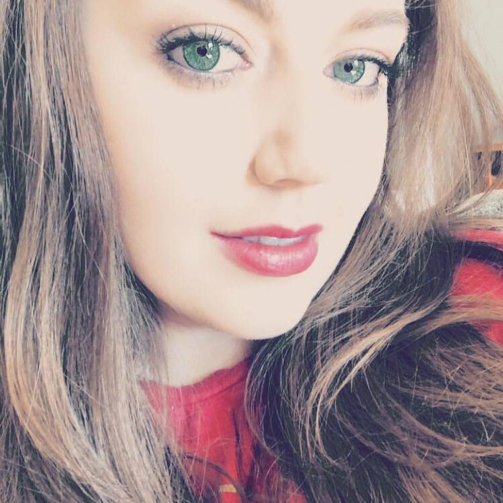 Meet your Posher, Steph